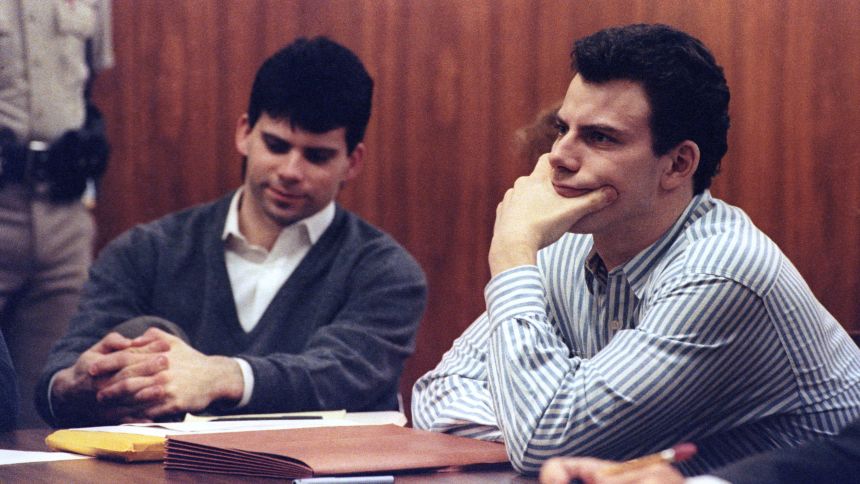 Erik Menendez (R) and brother Lyle listen to court proceedings during a May 17, 1991 appearance in the case of the shotgun murder of their wealthy parents in August 1989. The California Supreme Court must decide whether to review a lower court decision to allow alleged tape confessions made to a psychiatrist as evidence before a preliminary hearing can take place. REUTERS/Lee Celano