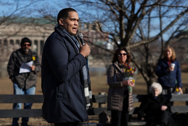 State Sen. Robert Peters speaks during an event commemorating the 100th year anniversary of the Scopes trial near the Clarence Darrow Bridge in Jackson Park on March 13, 2025. (Eileen T. Meslar/Chicago Tribune)